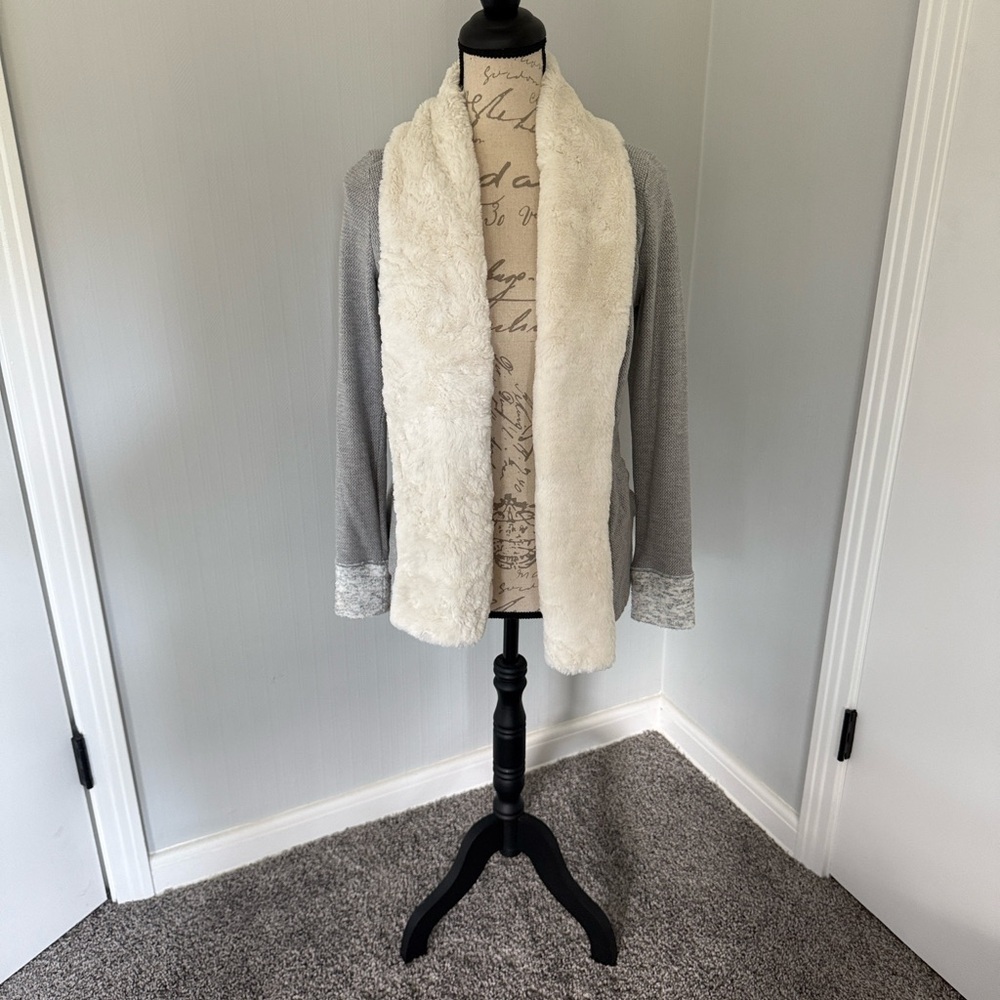 Anthropologie Saturday Sunday Ambrose faux fur cardigan XS - Picture 2 of 8